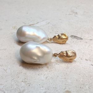 Creation Drop Pearl Earrings 18k